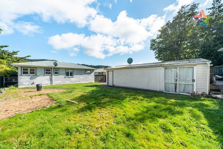 Photo of property in 51 Wood Street, Wainuiomata, Lower Hutt, 5014