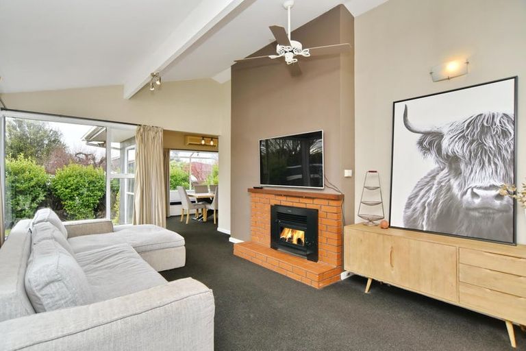 Photo of property in 54 Oriana Crescent, Hornby, Christchurch, 8042