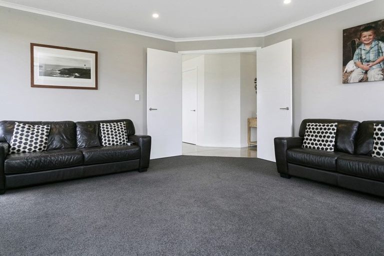 Photo of property in 13 Alan Livingston Drive, Cambridge, 3434