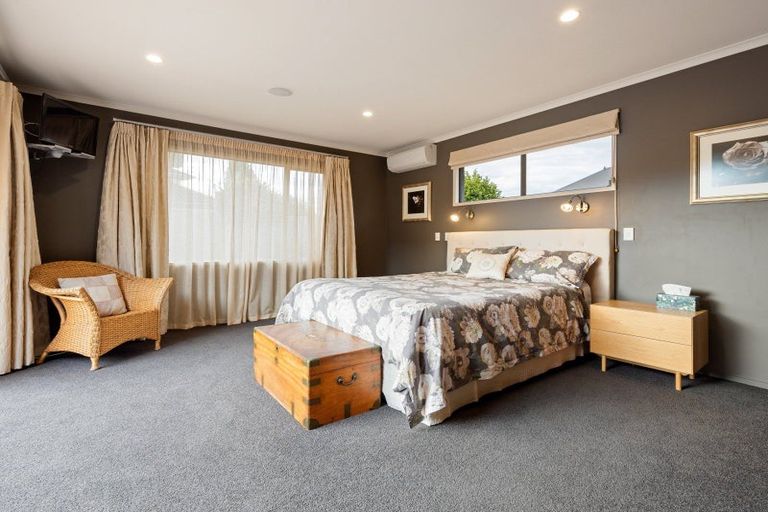 Photo of property in 9 The Esplanade, Huntington, Hamilton, 3210