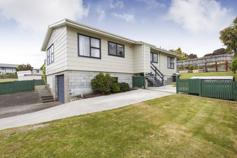 Photo of property in 42 Fraser Drive, Feilding, 4702