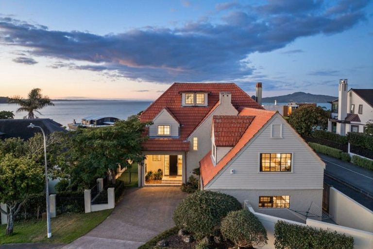 Photo of property in 16 Selwyn Avenue, Mission Bay, Auckland, 1071