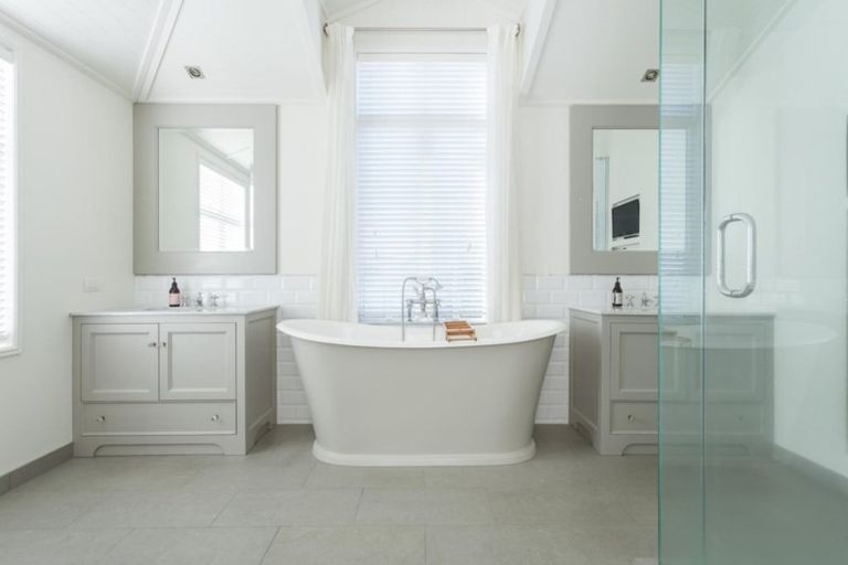 Photo of property in 20a Oceanbeach Road, Mount Maunganui, 3116