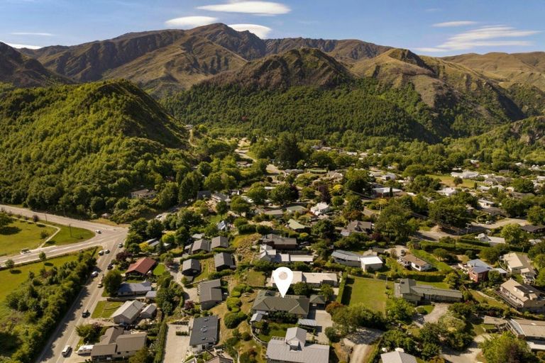 Photo of property in 5 Shaw Street, Arrowtown, 9302