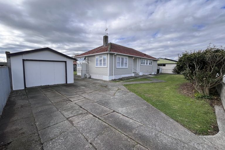 Photo of property in 563 Queen Street East, Levin, 5510
