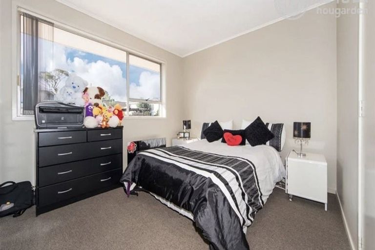 Photo of property in 3/152 Lincoln Road, Henderson, Auckland, 0610