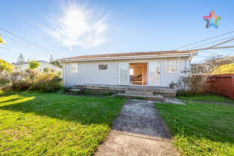 Photo of property in 24 Opapa Street, Titahi Bay, Porirua, 5022
