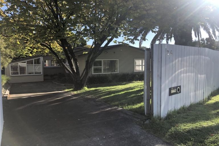 Photo of property in 26 Ramillies Place, Glenfield, Auckland, 0629