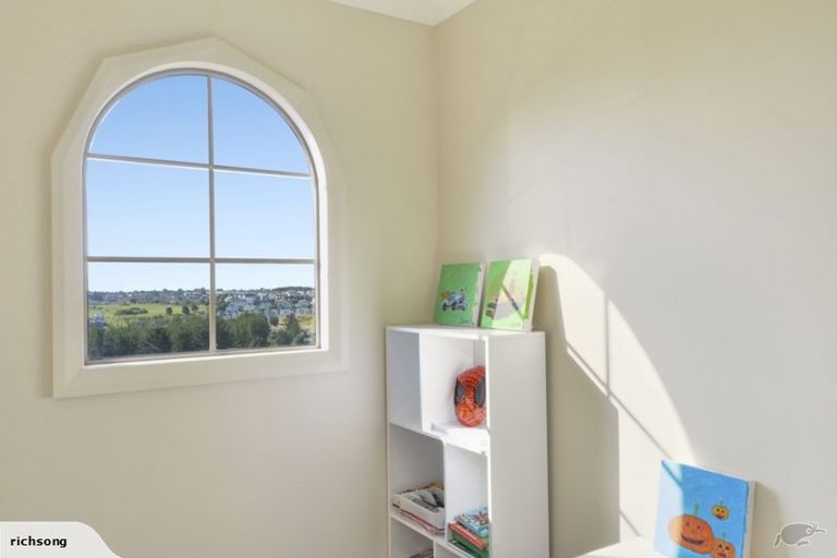 Photo of property in 285 Pinecrest Drive, Gulf Harbour, Whangaparaoa, 0930