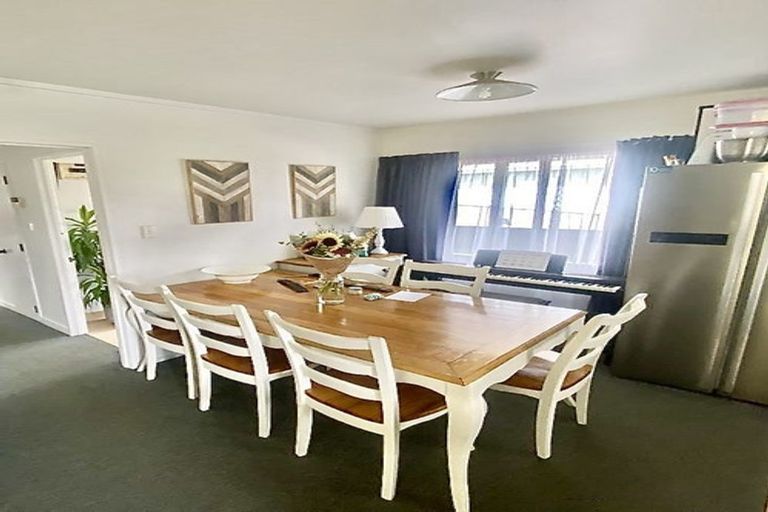 Photo of property in 1/137 Titirangi Road, New Lynn, Auckland, 0600