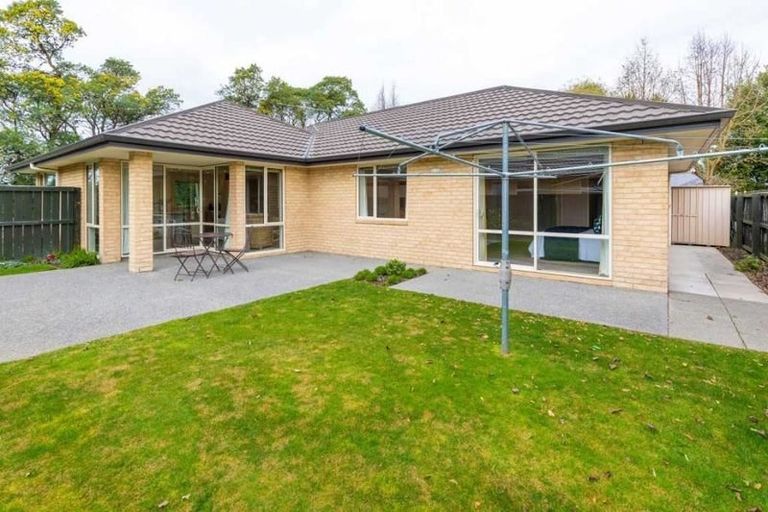 Photo of property in 34 Steadman Road, Broomfield, Christchurch, 8042