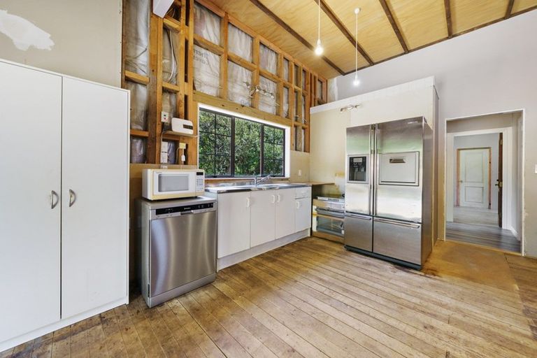 Photo of property in 281 Takapu Road, Takapu Valley, Wellington, 5028