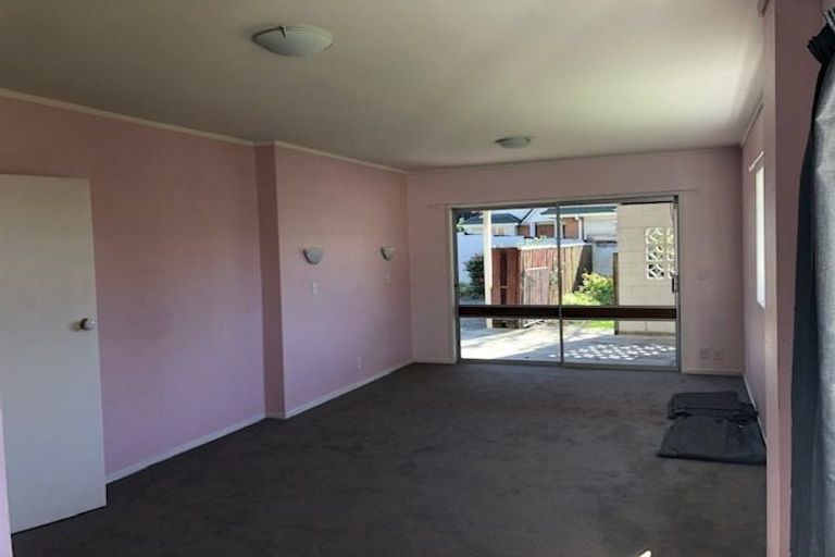 Photo of property in 76a Cook Street, Howick, Auckland, 2014