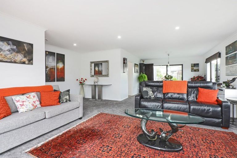 Photo of property in 3 Kensington Drive, Taradale, Napier, 4112