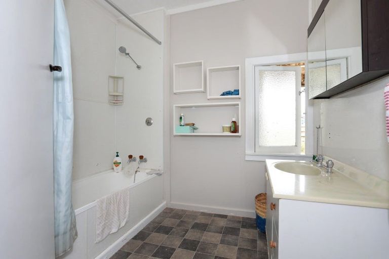 Photo of property in 22b Flower Street, Bulls, 4818