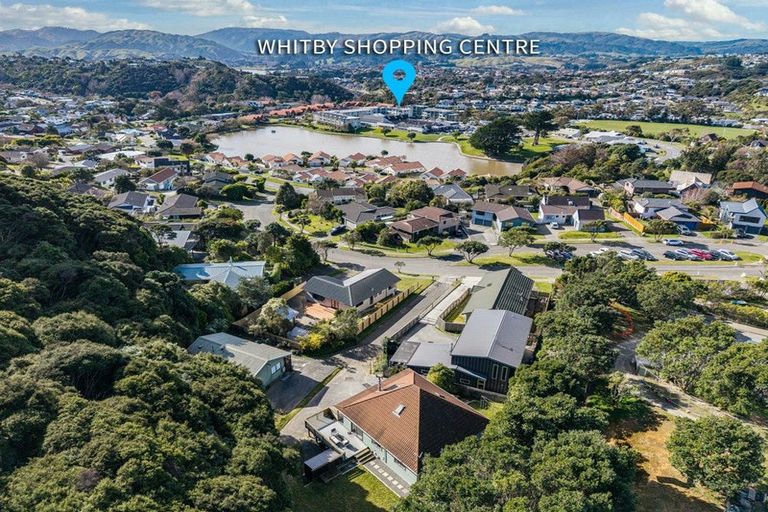Photo of property in 14 Longitude Place, Whitby, Porirua, 5024