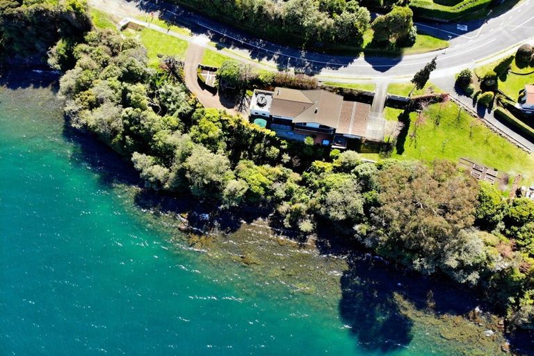 Photo of property in 817 Acacia Bay Road, Acacia Bay, Taupo, 3330