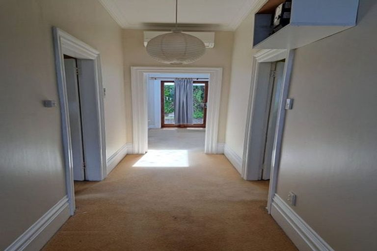 Photo of property in 46 Cleveland Street, Brooklyn, Wellington, 6021