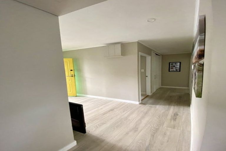 Photo of property in 52 Stillwater Crescent, Stillwater, Silverdale, 0993