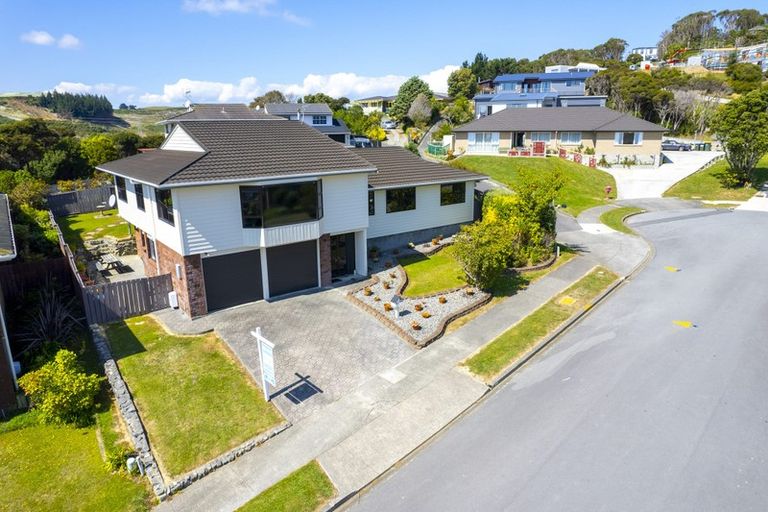 Photo of property in 47 Exploration Way, Whitby, Porirua, 5024