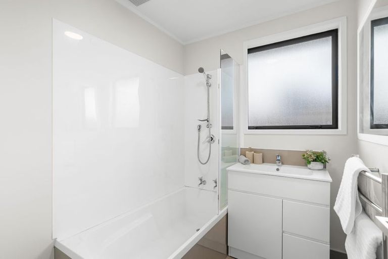 Photo of property in 2/448 Hagley Avenue, Christchurch Central, Christchurch, 8011