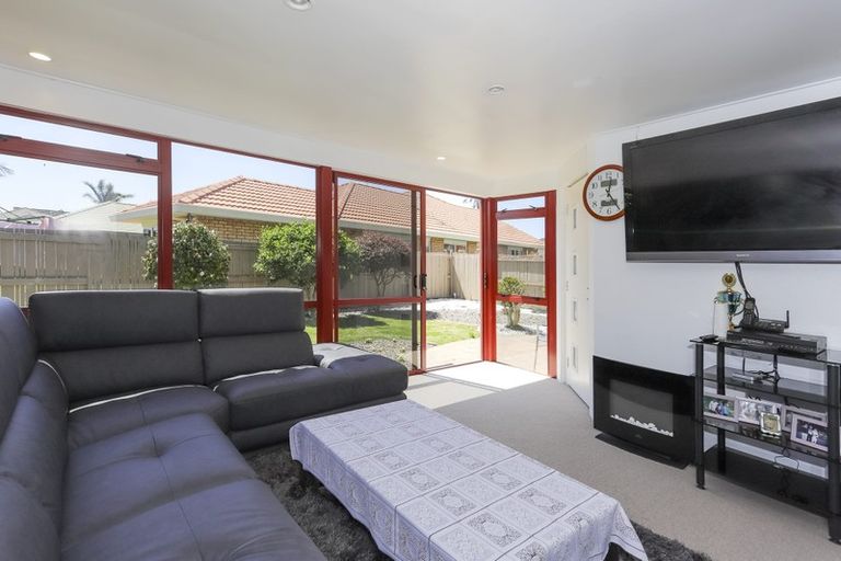 Photo of property in 8 Monterey Key, Papamoa Beach, Papamoa, 3118