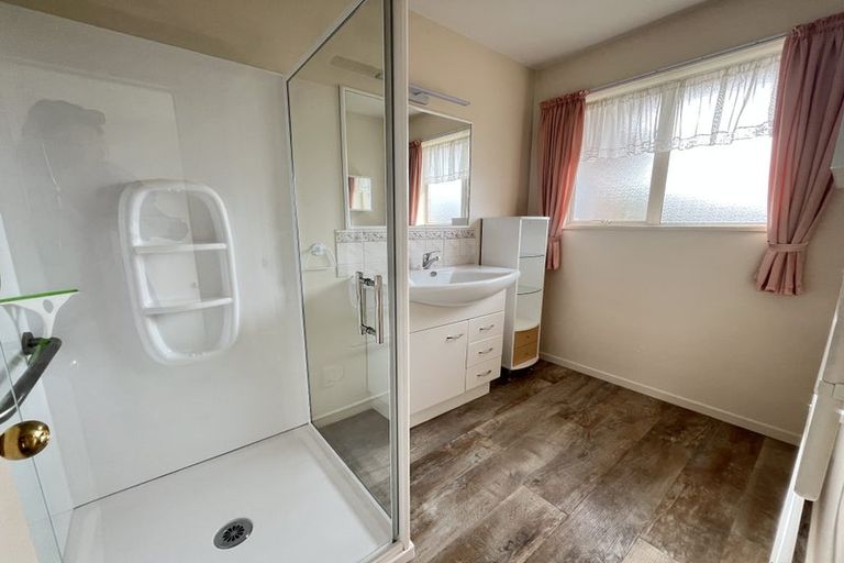 Photo of property in 3/80 Middlepark Road, Sockburn, Christchurch, 8042