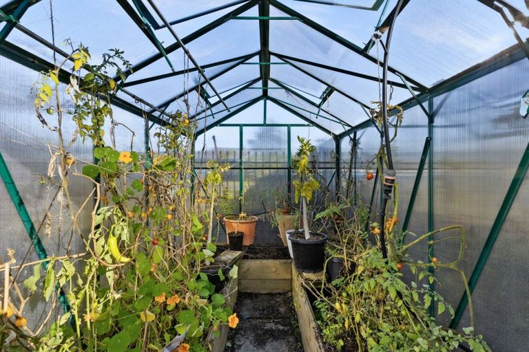 Photo of property in 24 Mcnaughton Place, Onekawa, Napier, 4110