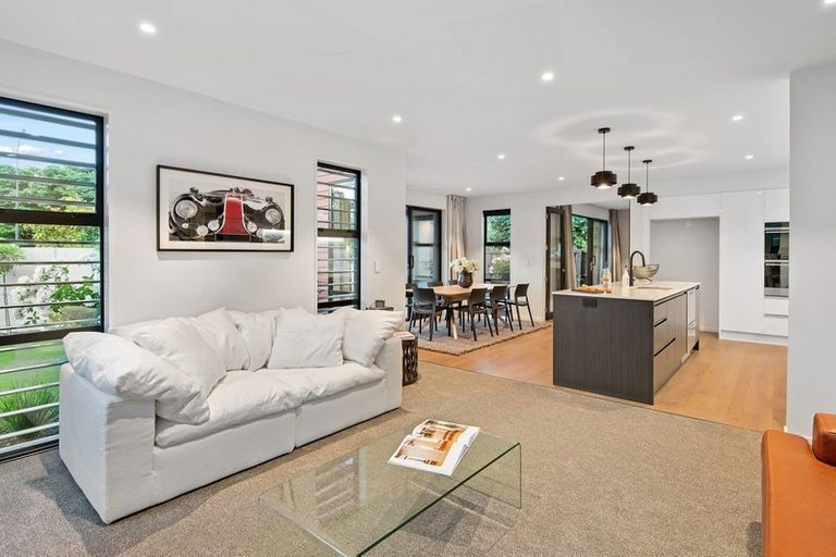 Photo of property in 20 Wai-iti Terrace, Burnside, Christchurch, 8053