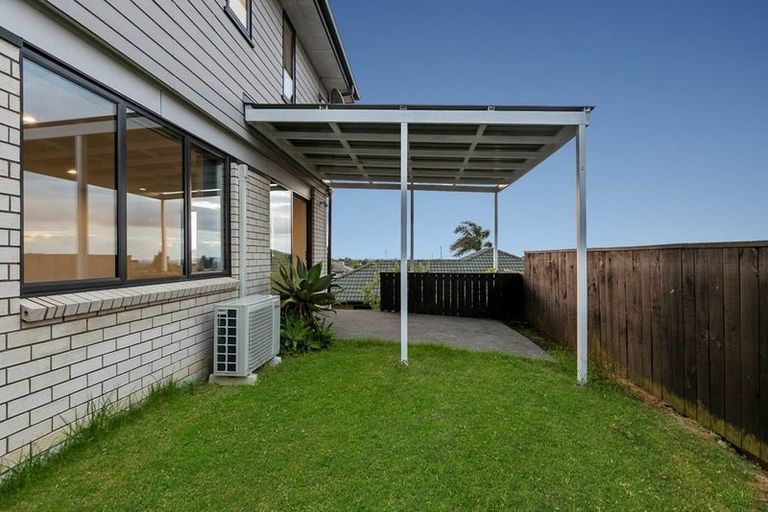 Photo of property in 24 Lane Cameron Place, Flat Bush, Auckland, 2019