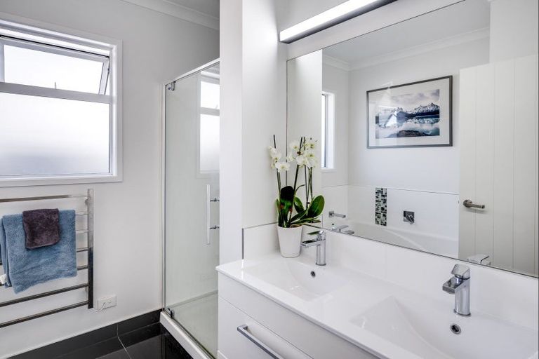 Photo of property in 11 Te Heipora Place, Havelock North, 4130