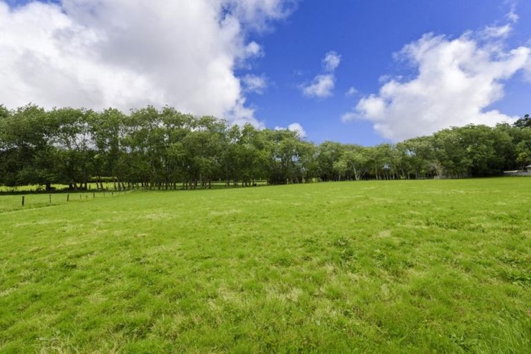 Photo of property in 842 Kahikatea Flat Road, Waitoki, Kaukapakapa, 0871