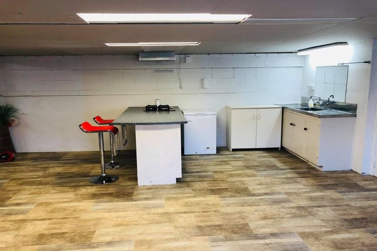 Photo of property in 18 Renwick Street, Papakura, 2110