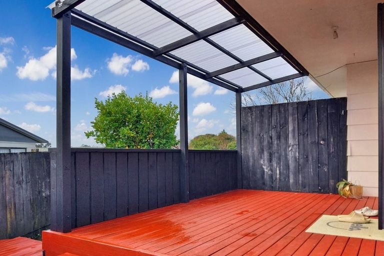 Photo of property in 2/9 Applewood Drive, Henderson, Auckland, 0612