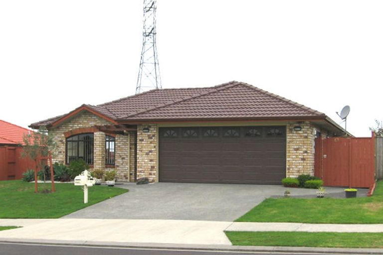 Photo of property in 43 Richfield Crescent, Westgate, Auckland, 0614