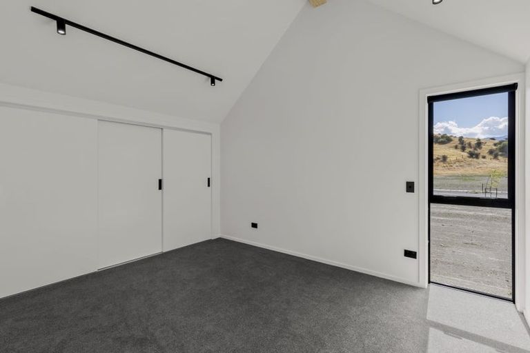 Photo of property in 45 Casterway Crescent, Jacks Point, 9371