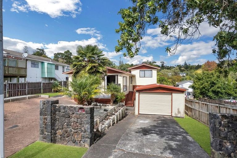 Photo of property in 12 Pisces Road, Glen Eden, Auckland, 0602
