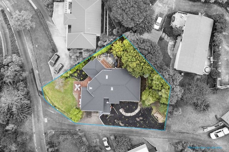 Photo of property in 86 Pemberton Avenue, Bayview, Auckland, 0629