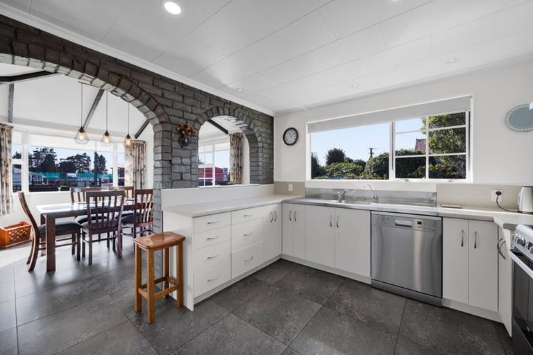 Photo of property in 5 Flint Road West, Stratford, 4332
