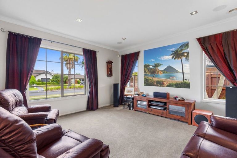 Photo of property in 10 Serena Key, Papamoa Beach, Papamoa, 3118