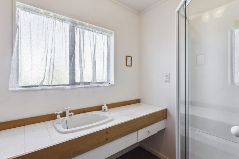 Photo of property in 12 Hydrabad Drive, Waitarere Beach, Levin, 5510