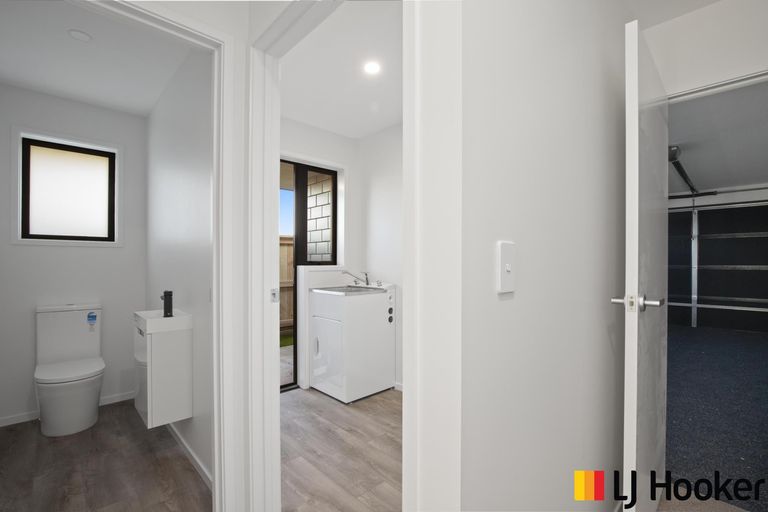 Photo of property in 9 Booker Drive, Tuakau, 2121