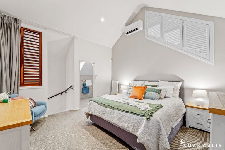 Photo of property in 86a Wiseley Road, West Harbour, Auckland, 0618