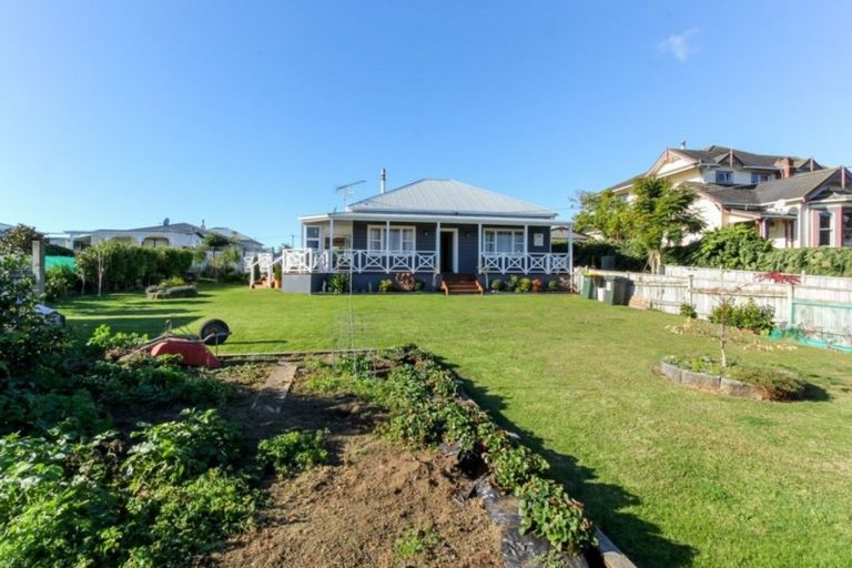 Photo of property in 6 Mouatt Street, Waitara, 4320