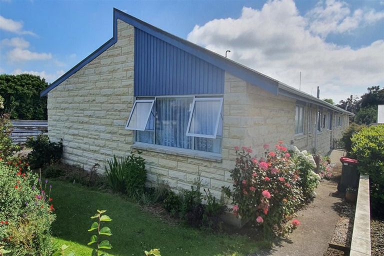 Photo of property in 8 Bond Street, Waimate, 7924