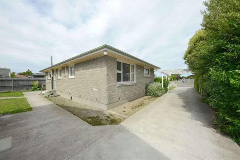 Photo of property in 14 Aileen Place, Upper Riccarton, Christchurch, 8041