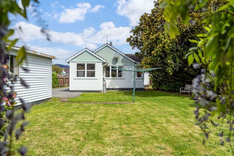 Photo of property in 94 Mcleod Street, Elderslea, Upper Hutt, 5018