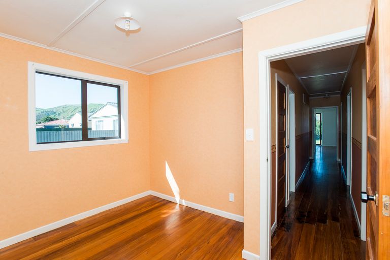 Photo of property in 1 Edelsten Place, Tamarau, Gisborne, 4010