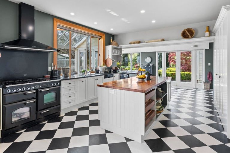 Photo of property in 8 Maungahina Road, Te Ore Ore, Masterton, 5886