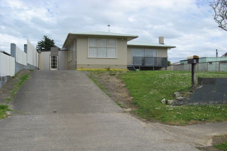 Photo of property in 42 Duggan Avenue, Mangere, Auckland, 2022